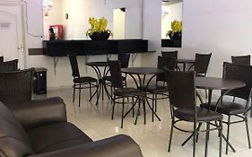 Hotel Vila Real Dourados